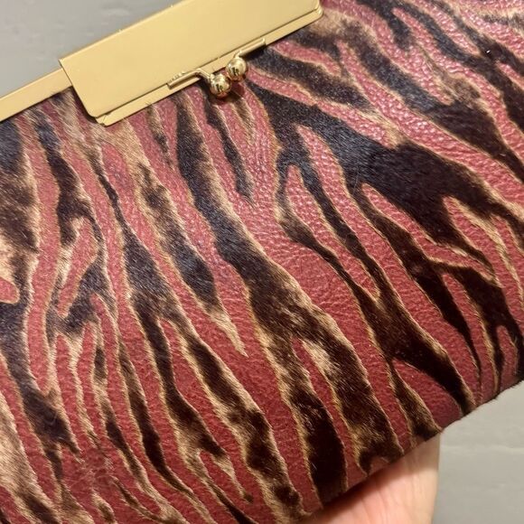 Tiger Stripes Hair-on Cowhide Handmade Unique Folding Kisslock Handbag/Multi Use - Picture 15 of 16